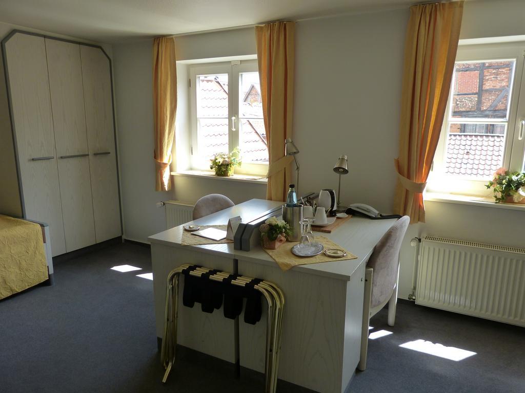 Hotel Am Hehlentor Celle Bagian luar foto