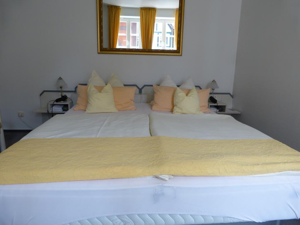 Hotel Am Hehlentor Celle Bagian luar foto