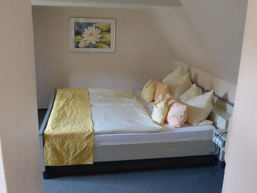 Hotel Am Hehlentor Celle Bagian luar foto