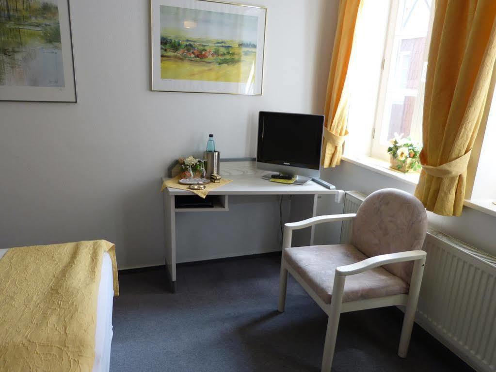 Hotel Am Hehlentor Celle Bagian luar foto